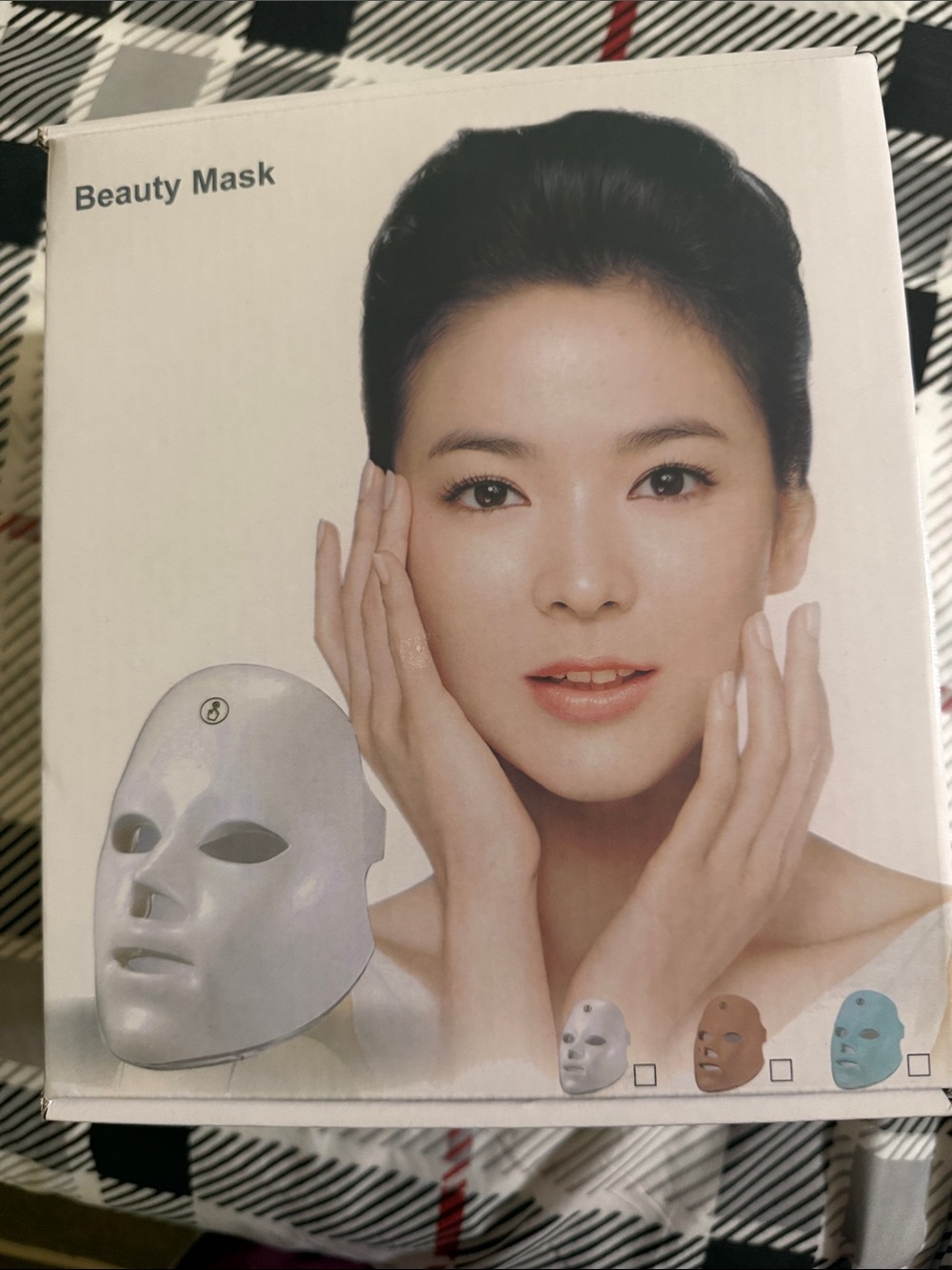 Beauty Mask Women’s LED Facial Mask in White